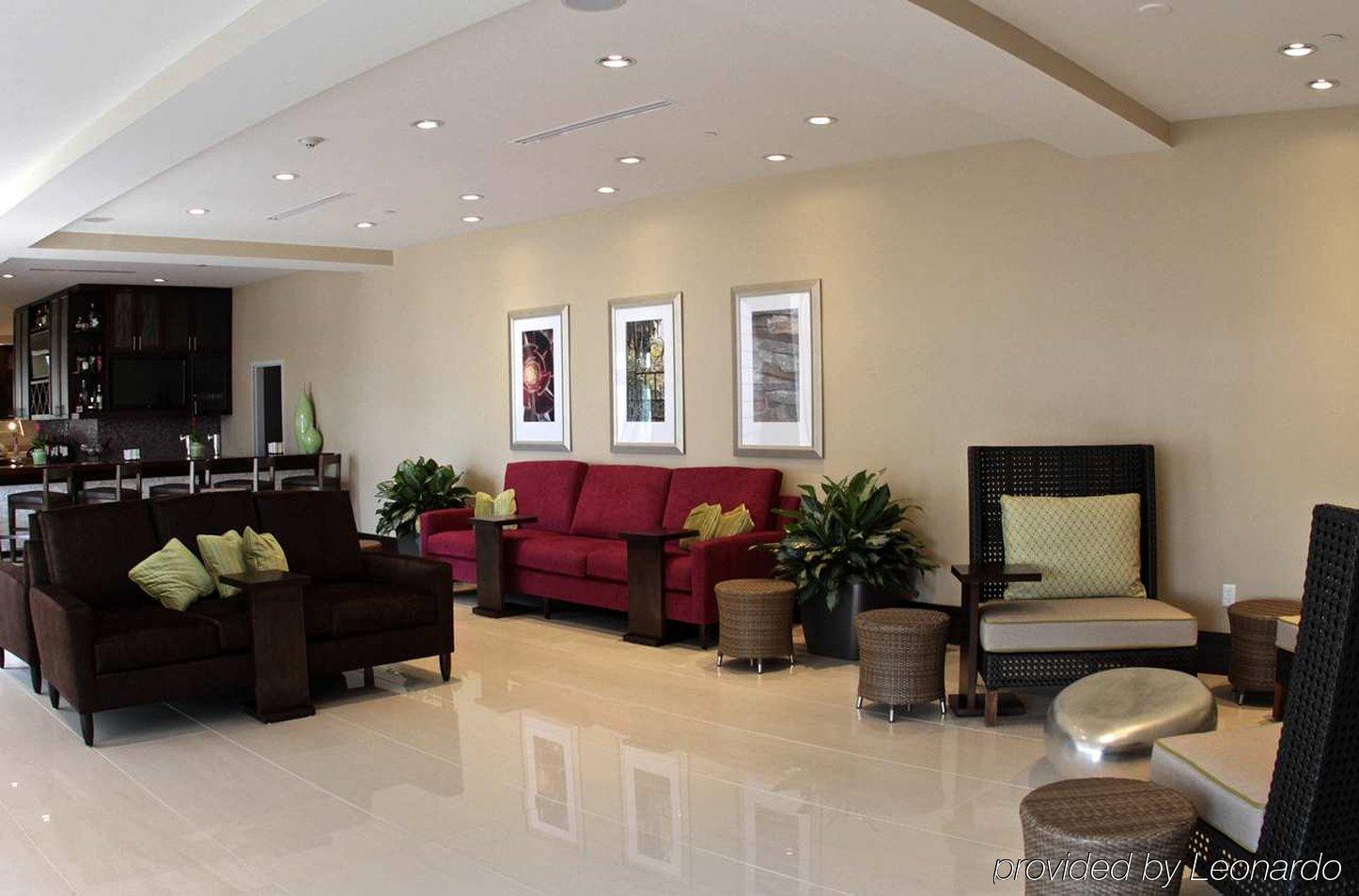 Hilton Garden Inn Victoria Exterior photo