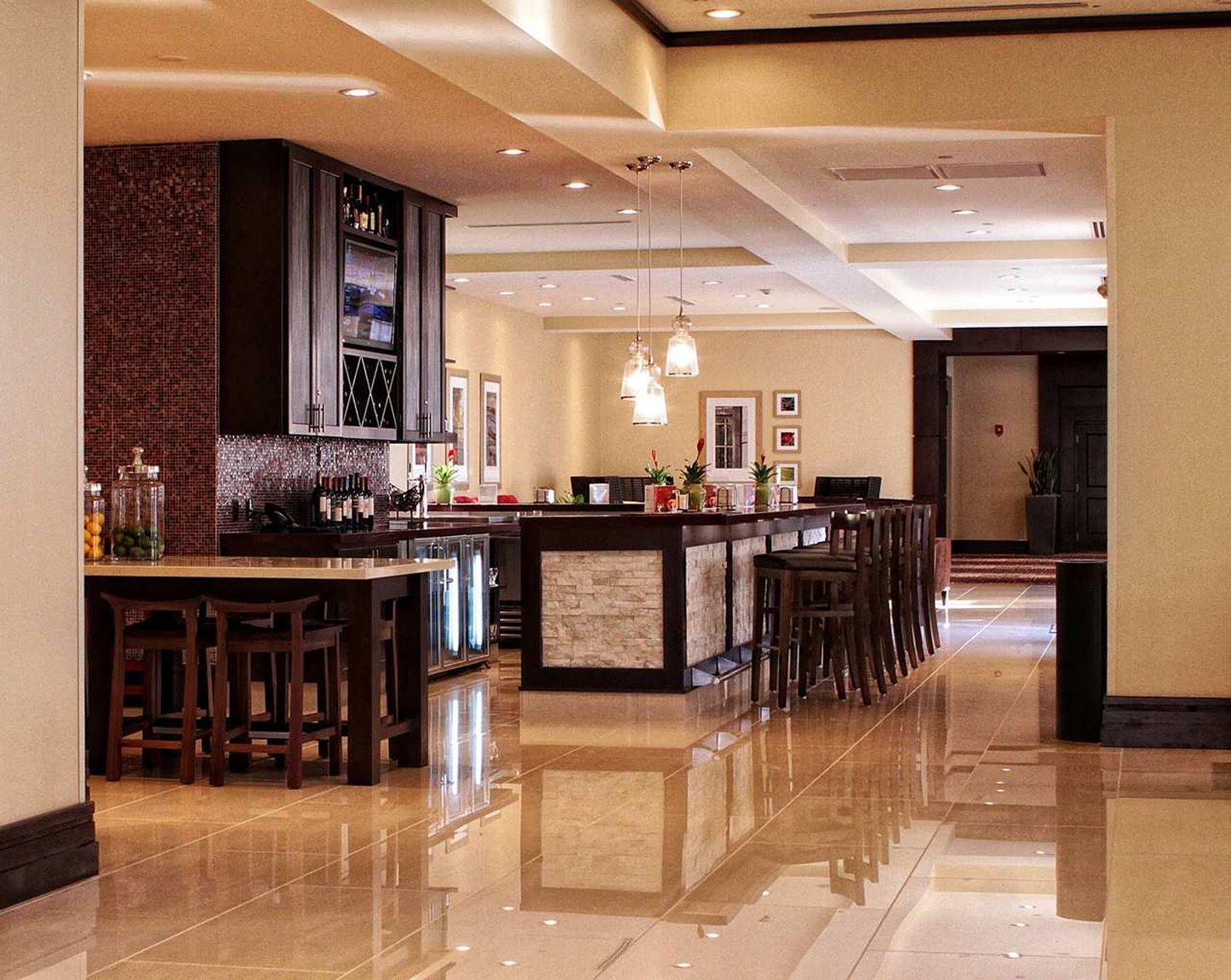 Hilton Garden Inn Victoria Exterior photo